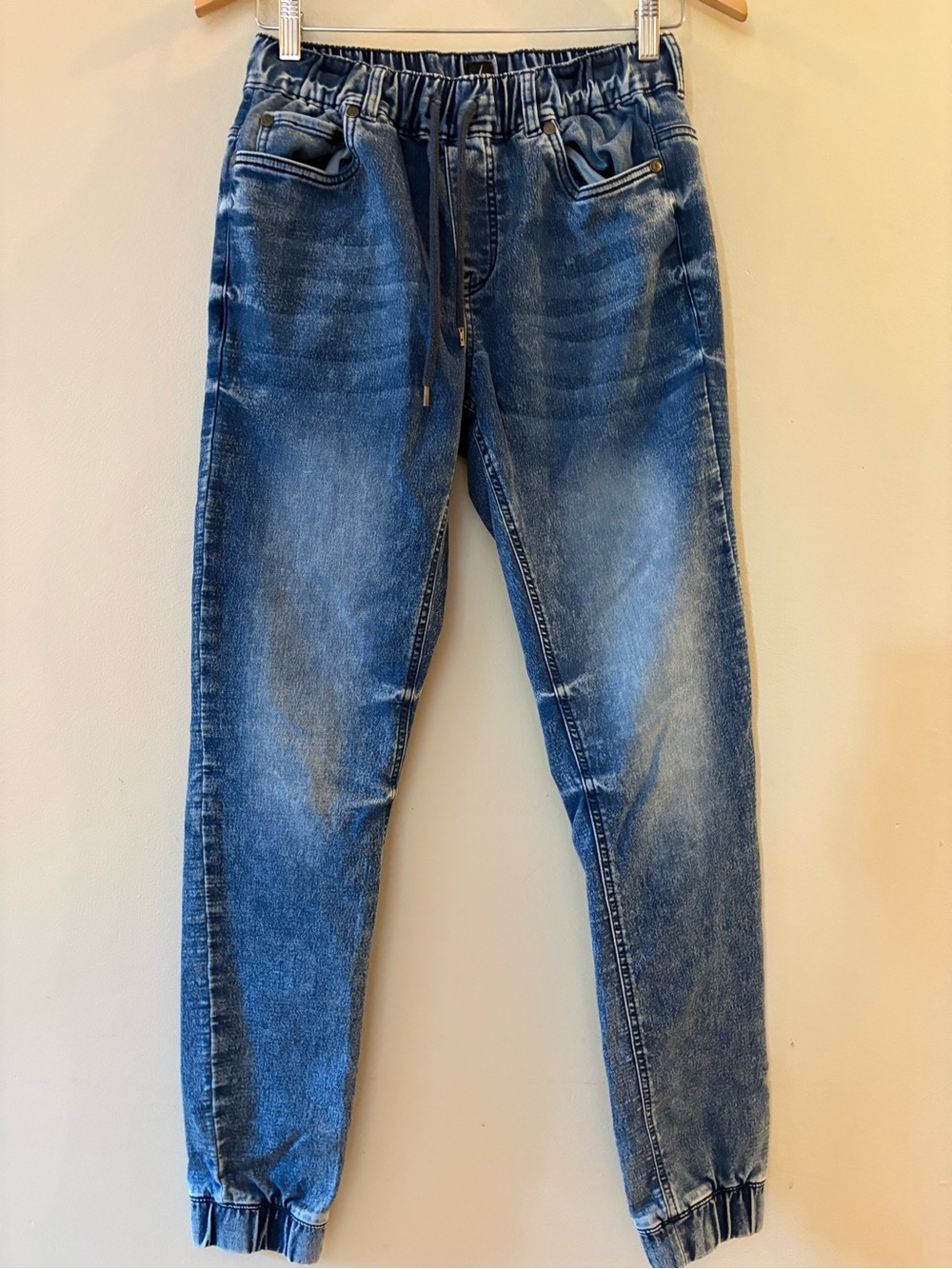 Jeaniologie DNM.WORKS Jagger Denim Jogger Men’s Junior Sz 30, fit a lot smaller.